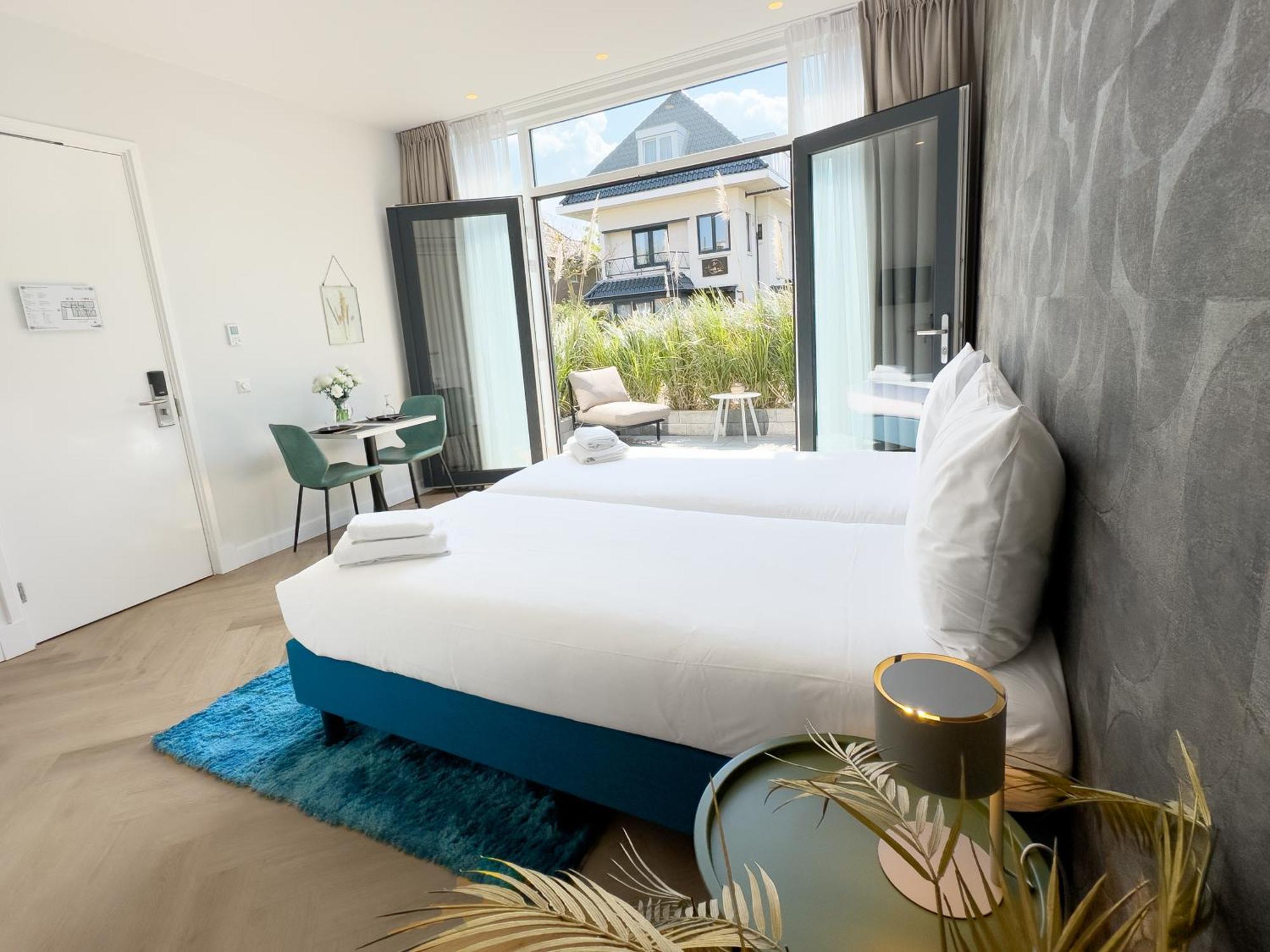 Boutique Hotel At Sea Zandvoort Exterior photo